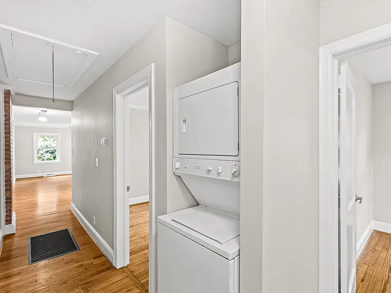 2301 Laburnum Ave — Photo 17