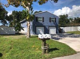 1142 W Lotus Dr APT B, Dunedin, FL 34698
