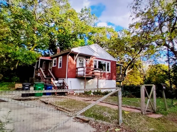 2853 Howard St, Lake Station, IN 46405