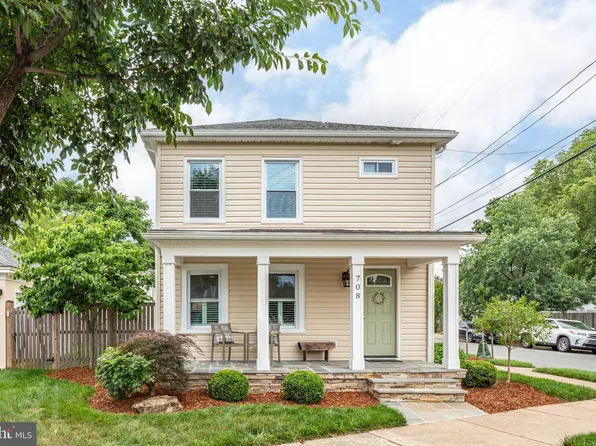 708 Charlotte St, Fredericksburg, VA 22401