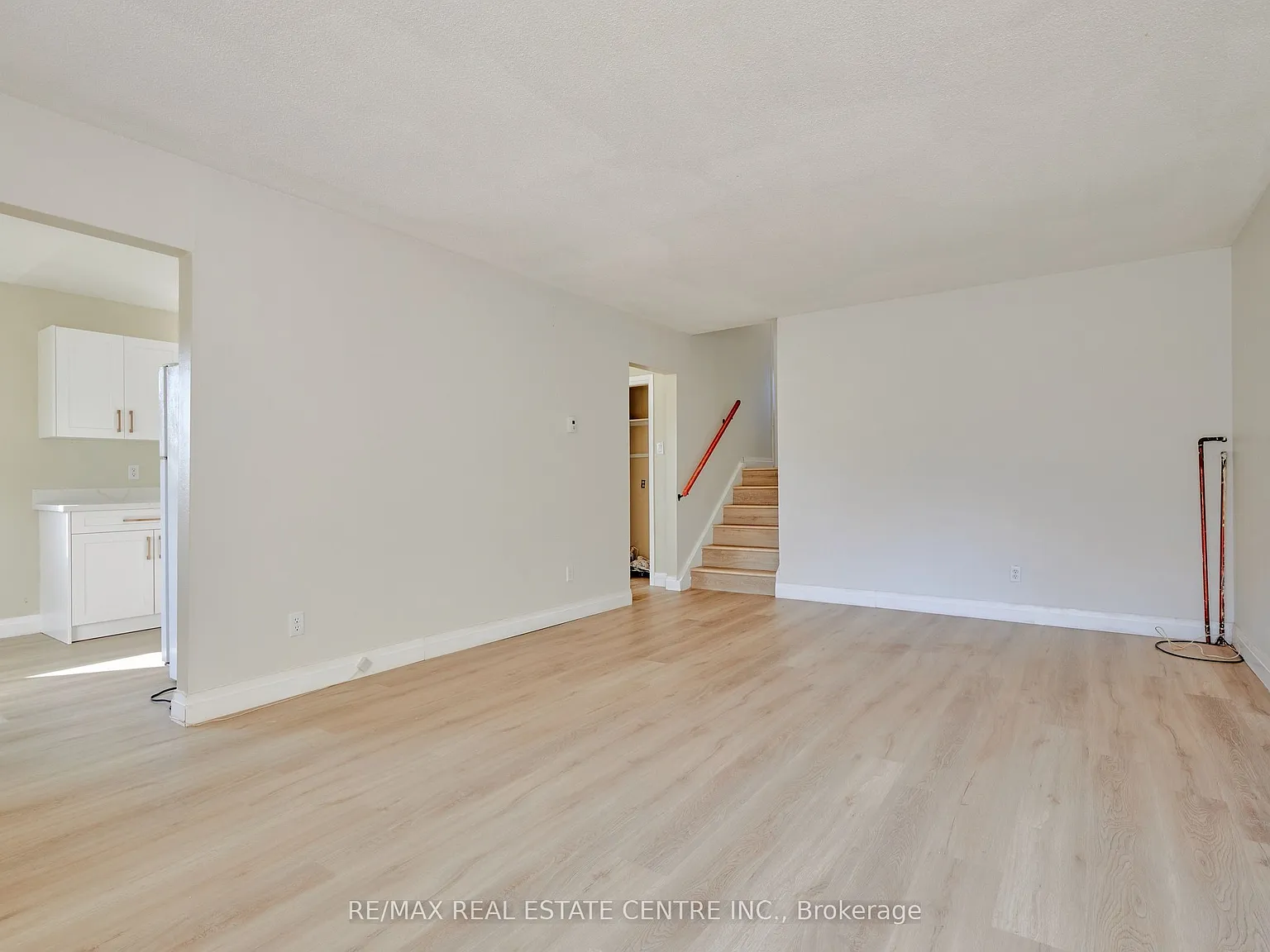 3 bed, $2,350 — Photo 4