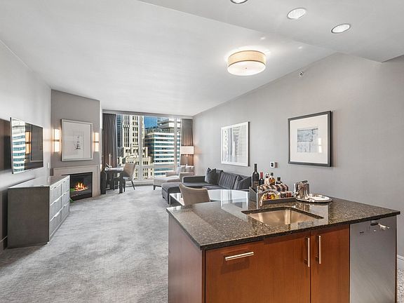 2nd image of 401 N Wabash Ave #2138