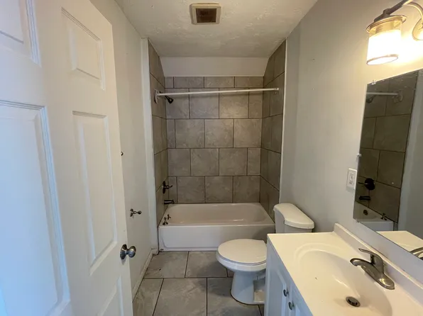 4248 8th St, Ecorse, MI 48229