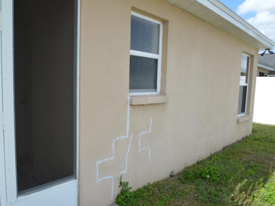 2nd image of 1275 Merrimack Dr