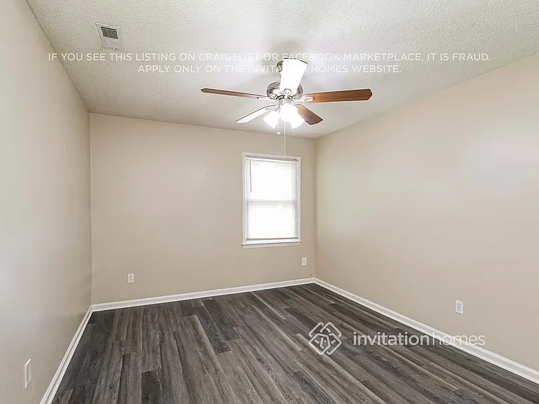5937 Loch Arbor Ln — Photo 10