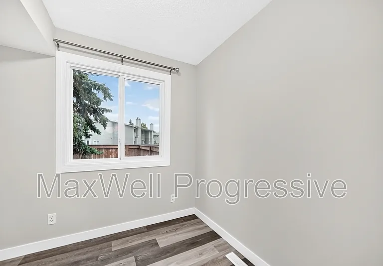 10650 158th Ave NW — Photo 10