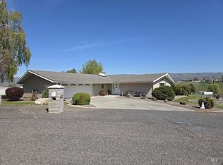 2460 26th St, Clarkston, WA 99403