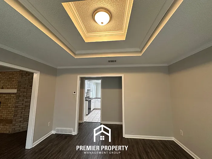 2295 Carrollwood Ln — Photo 4