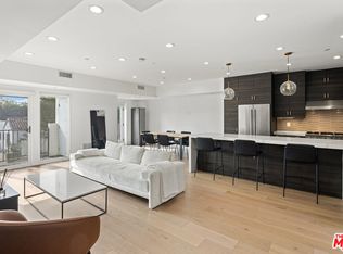 7365 Waring Ave, Los Angeles, CA 90046