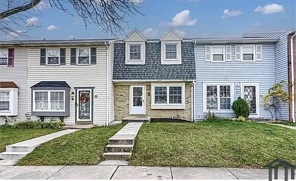 4 bed, $3,000 — Photo 2