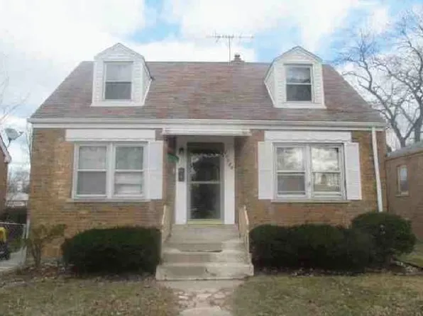 14325 S State St, Riverdale, IL 60827