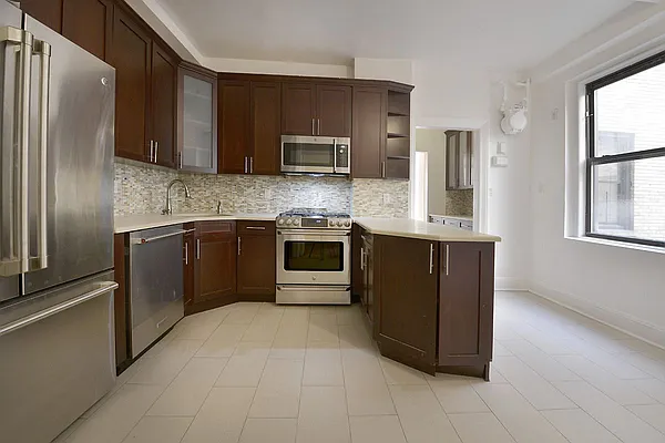 Rented by Balen Real Estate, LLC | media 11