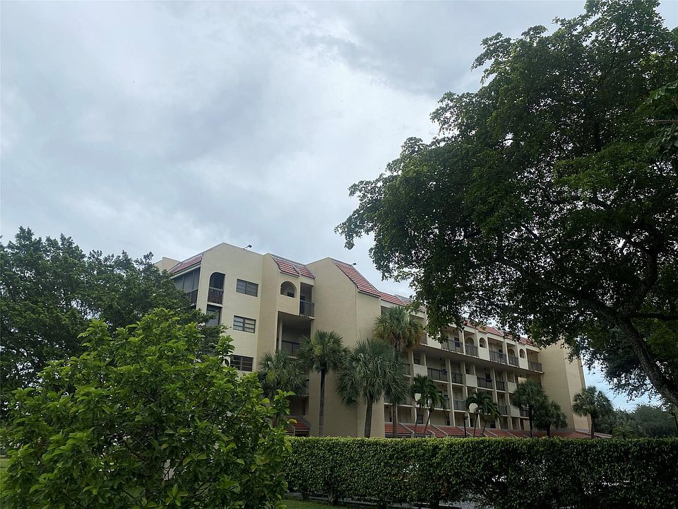 1st image of 3650 Environ Boulevard #402
