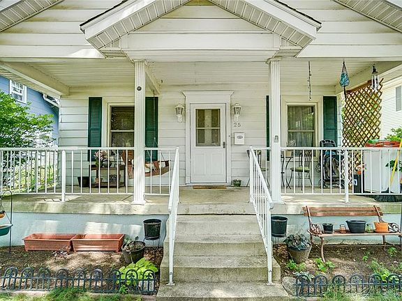 4th image of 25 Mann Ave