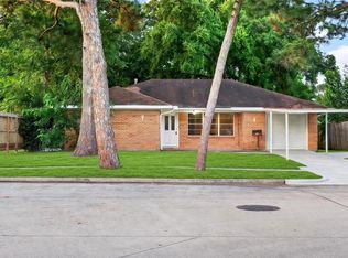 530 Globe St, Houston, TX 77034