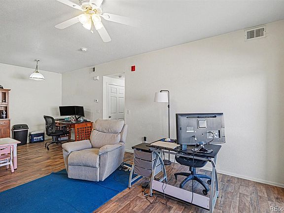 5th image of 912 S Yampa Street #208