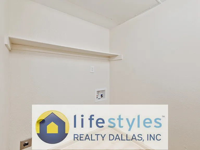 9456 Culberson St — Photo 14