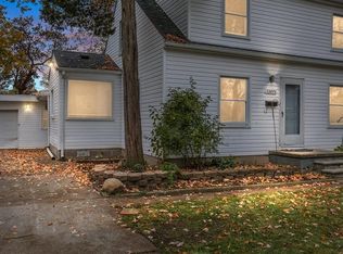 33475 Brown St, Garden City, MI 48135