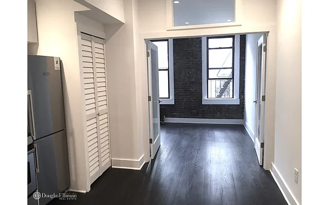 Rented by Douglas Elliman | media 17