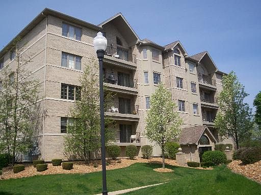 1st image of 11910 W Windemere Ct #404
