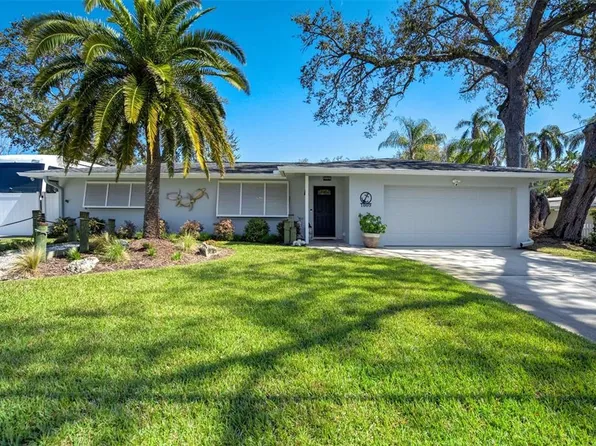 1009 Brookside Dr, Clearwater, FL 33764