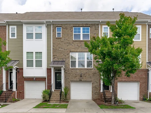 333 Dove Cottage Ln, Cary, NC 27519