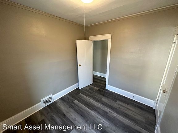 5th image of 3233 W Burleigh St #10070594