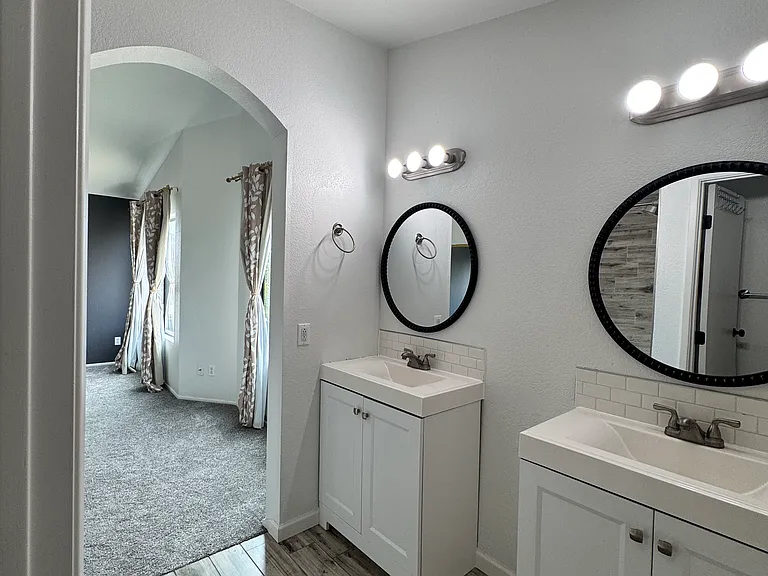 2631 W Camino Del Medrano — Photo 18
