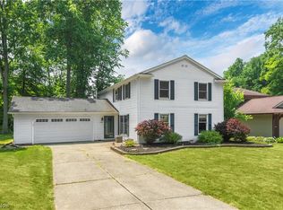 34067 Gail Dr, North Ridgeville, OH 44039