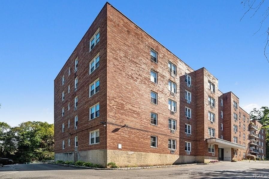 1st image of 510 Midland Ave APT 2K