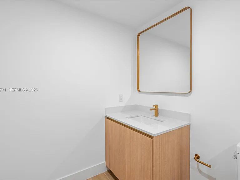90 NE 32nd St #918 — Photo 24