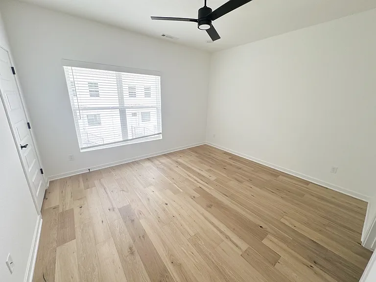1632 W Neptune St — Photo 11