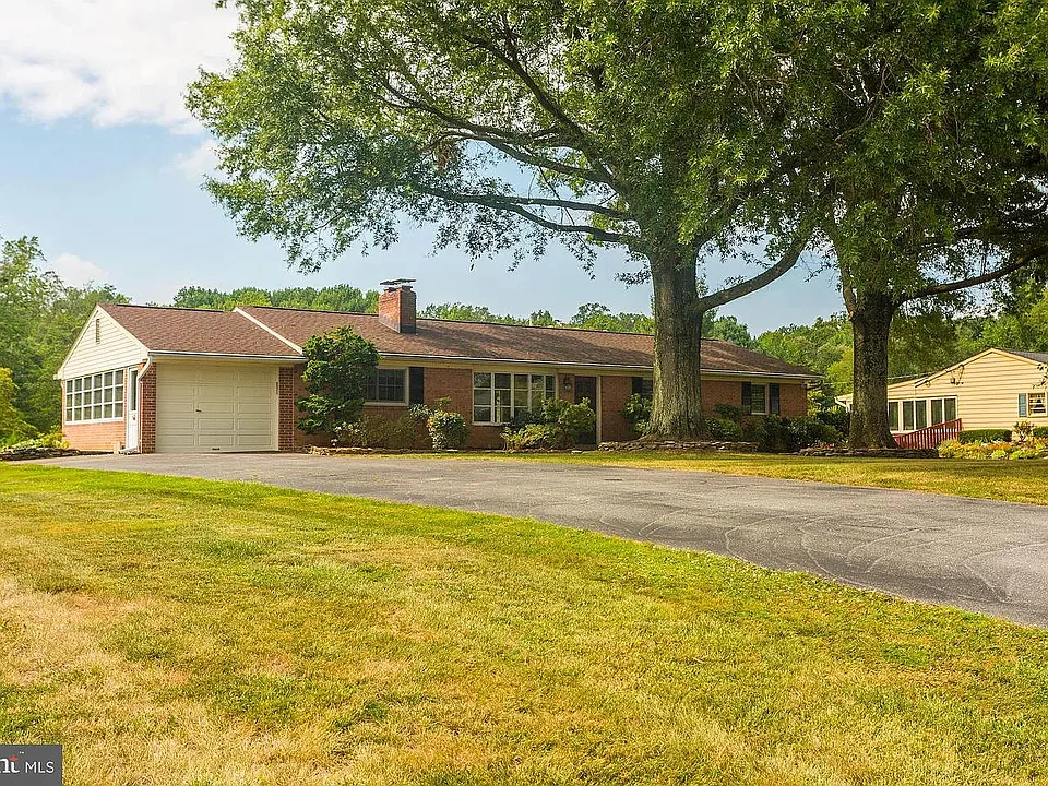 7538 Cherry Tree Dr