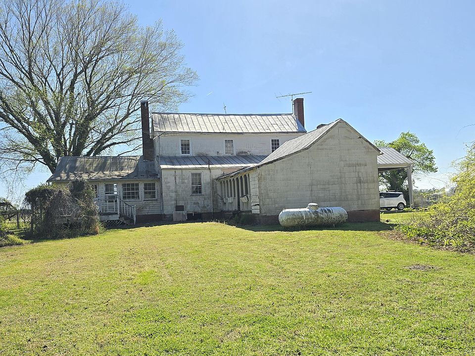 7th image of 2083 Harvey Point Road