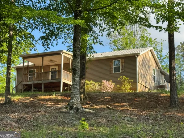 829 Pointe South Dr, Lineville, AL 36266