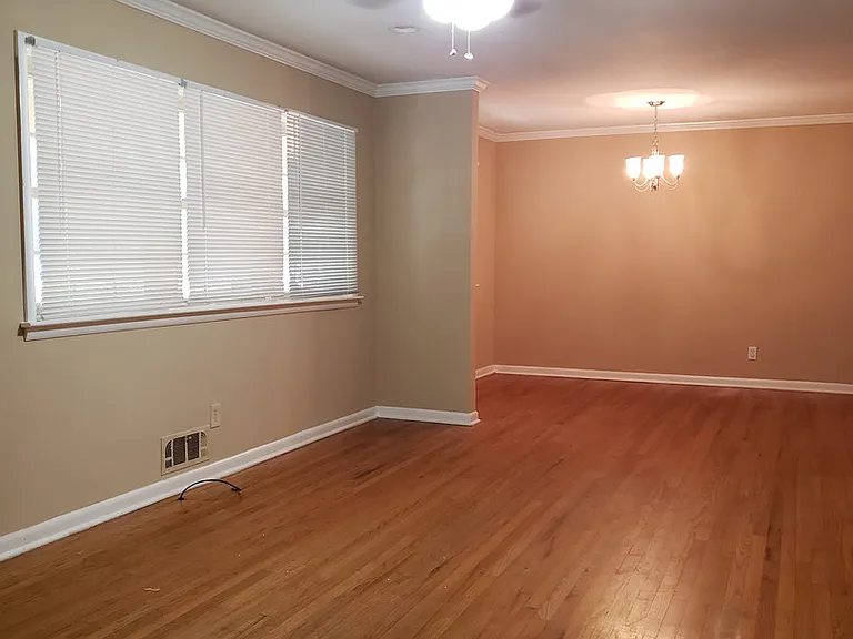 2021 Brewer Blvd SW — Photo 2