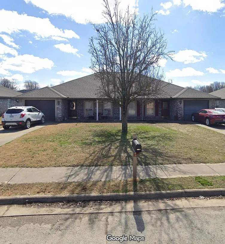 2 bed, 1284 sqft, $1,250 — Photo 1