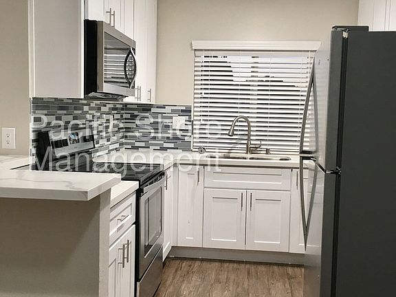 5th image of 4514 52nd St APT 07