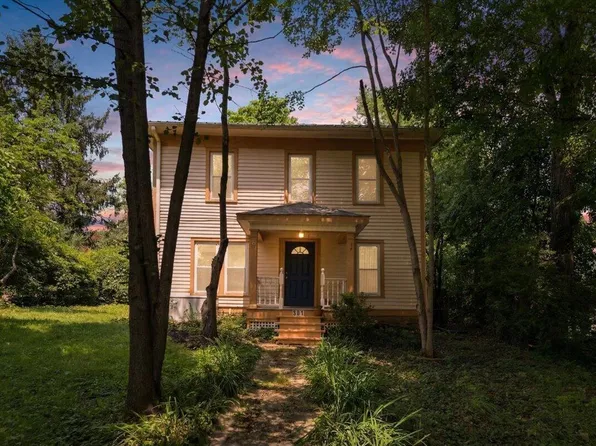 301 E Wiggin St, Gambier, OH 43022