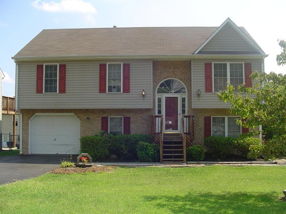 1st image of 4755 Meadow Crossing Ln NE