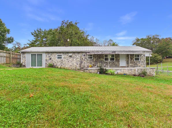 2023 Morgans Mill Rd, Goodview, VA 24095