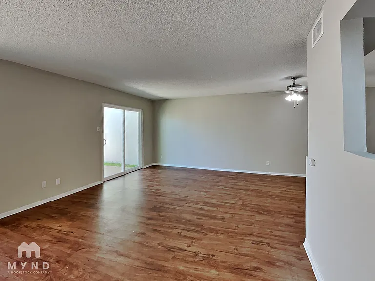 6207 Indiana Ave — Photo 10