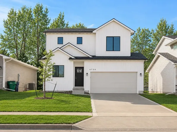 4736 167th St, Urbandale, IA 50323