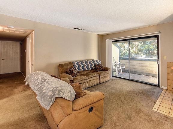5th image of 500 Del Verde Cir Unit 8