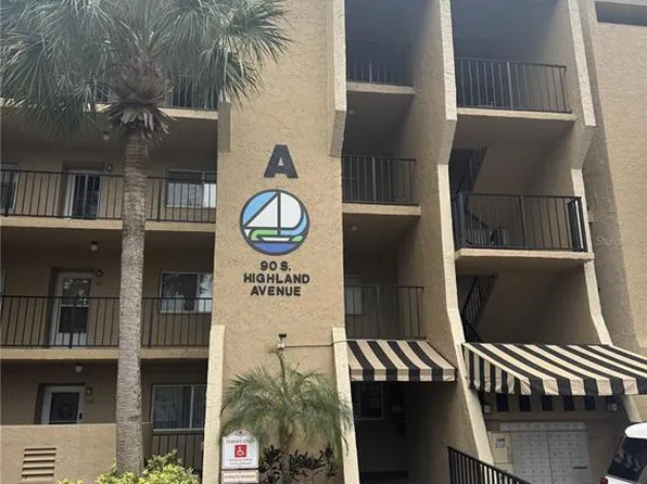 90 S Highland Ave APT 202, Tarpon Springs, FL 34689