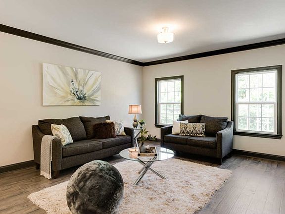 5th image of 1064 E Elmwood Dr