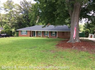 345 Brookridge Dr, Lagrange, GA 30241