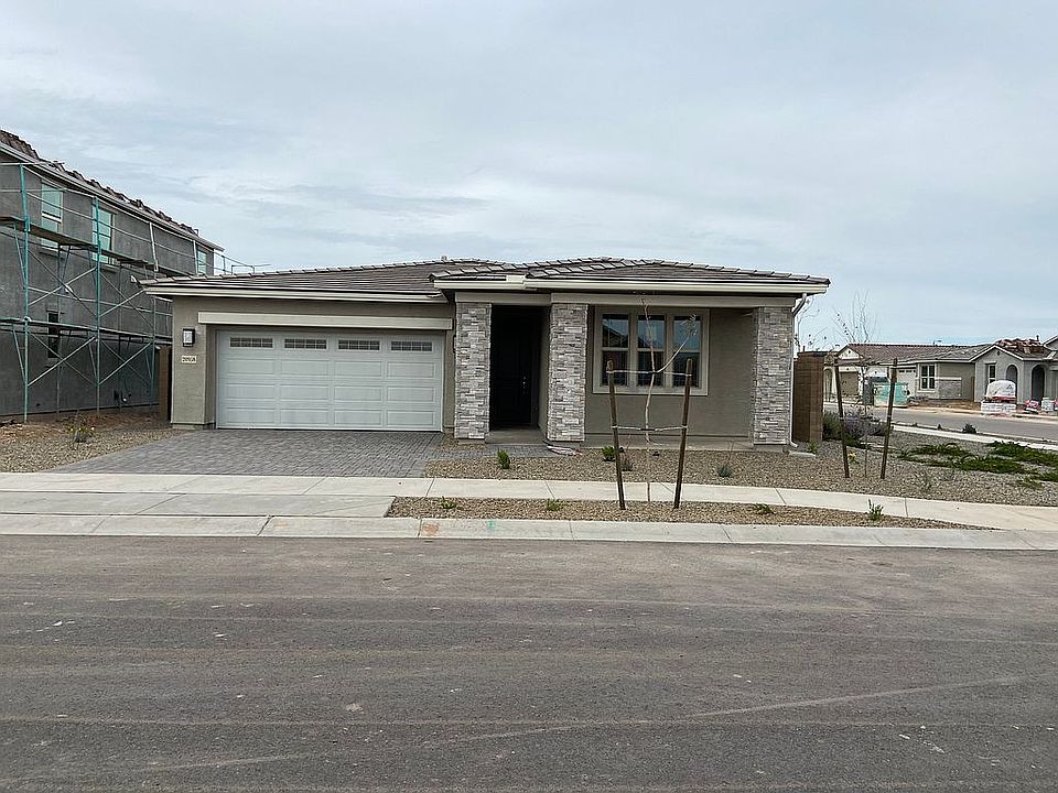 1st image of 20958 E Longwood Dr