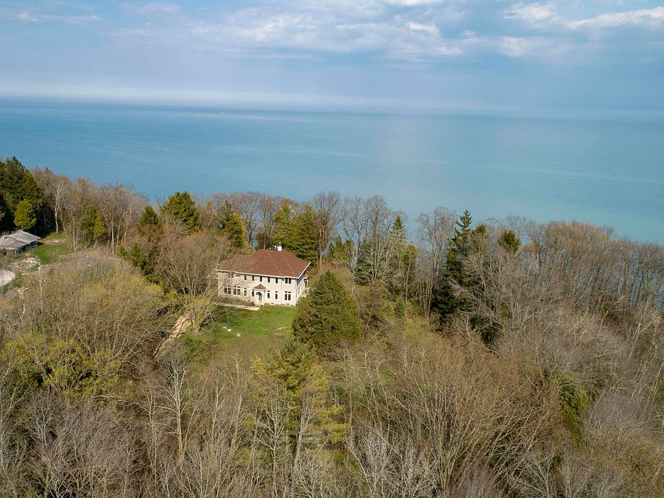 Elegant Estate On Lake Michigan!