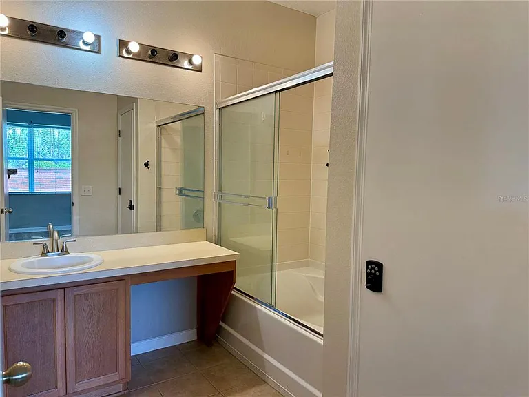 4912 Stone Acres Cir — Photo 11
